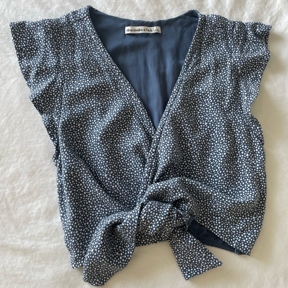 Blue Polkadot Front Tie Crop Top. Abercrombie and Fitch, Size Small.